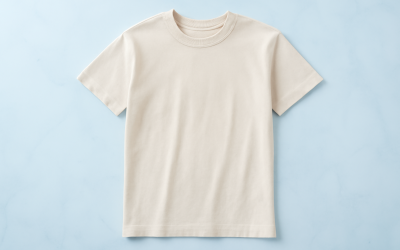 Comment styliser un t-shirt uni en été ?