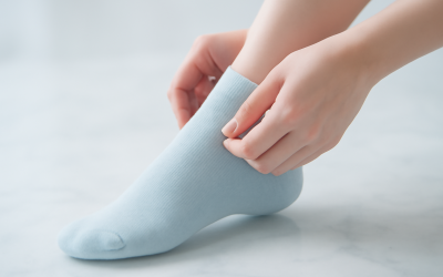 Comment empêcher les chaussettes de glisser sans perdre en confort ?