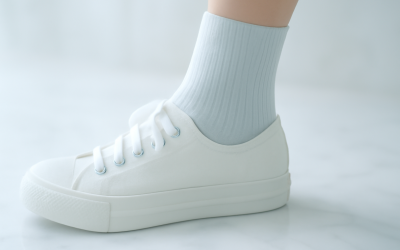 Comment éviter que des chaussettes fines ne glissent dans les chaussures ?