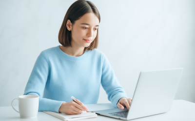 Quelles matières privilégier pour un pull confortable et élégant au bureau ?