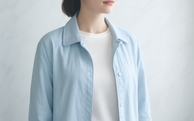 Quel type de pull garde la silhouette légère en superposition ?