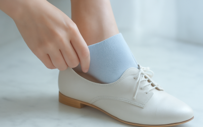 Comment réduire les frottements dans des chaussures étroites ?